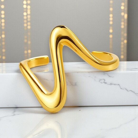 🆕️Wave 18K Gold Plated Stainless Steel Elegant Minimalist Adjustable Ring 🌊😍 - Picture 1 of 8